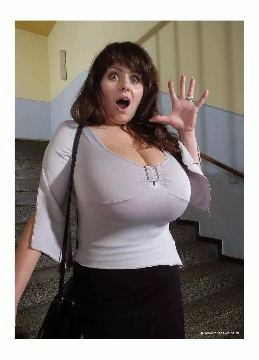 Her reaction when she runs into an enthusjastic fan posted by Heavy_Low8233