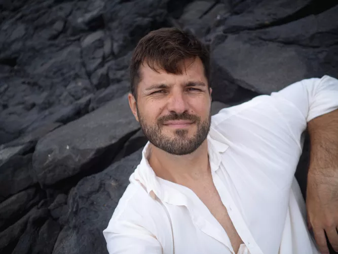 Hey, guys! 👋 by dragos-lazarin