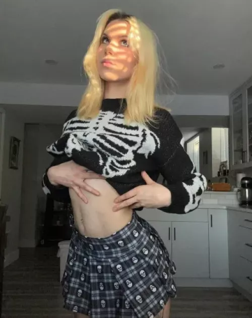 how does my hair look at golden hour? 18F by PrettyRule4