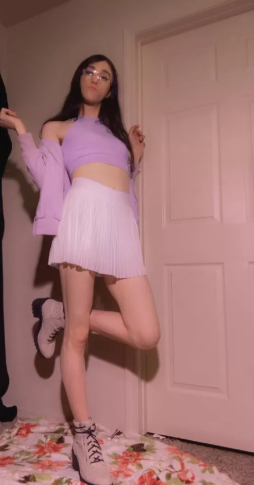 I feel really good in this color (: by Available_Summer3709