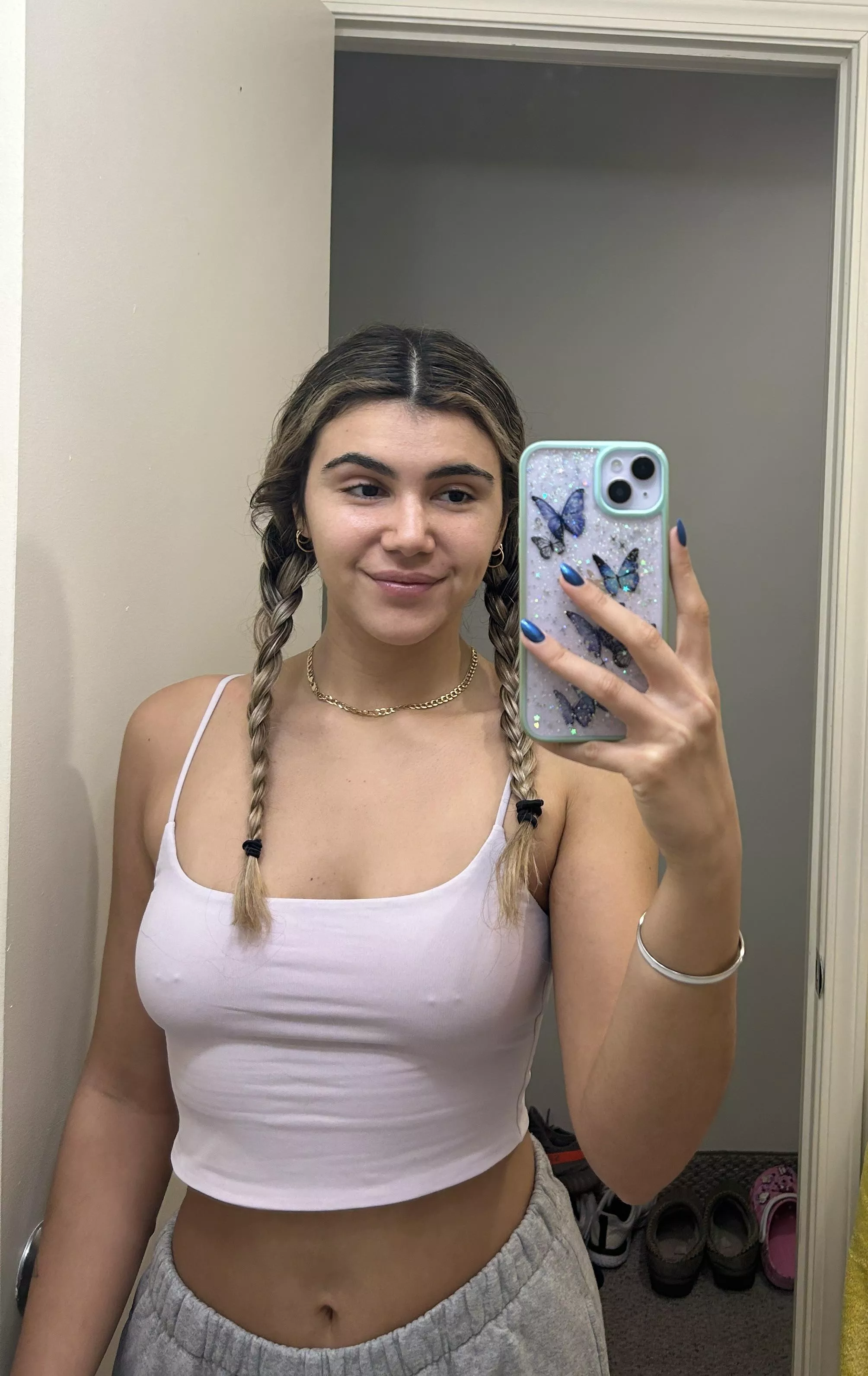 I love when people stare posted by ripemangobaby