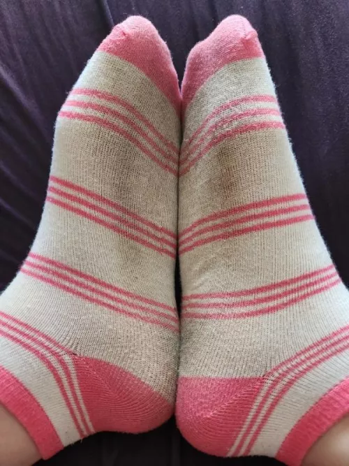 If you think the outside looks bad you should see the inside. 😬 by JensLovelyFeet