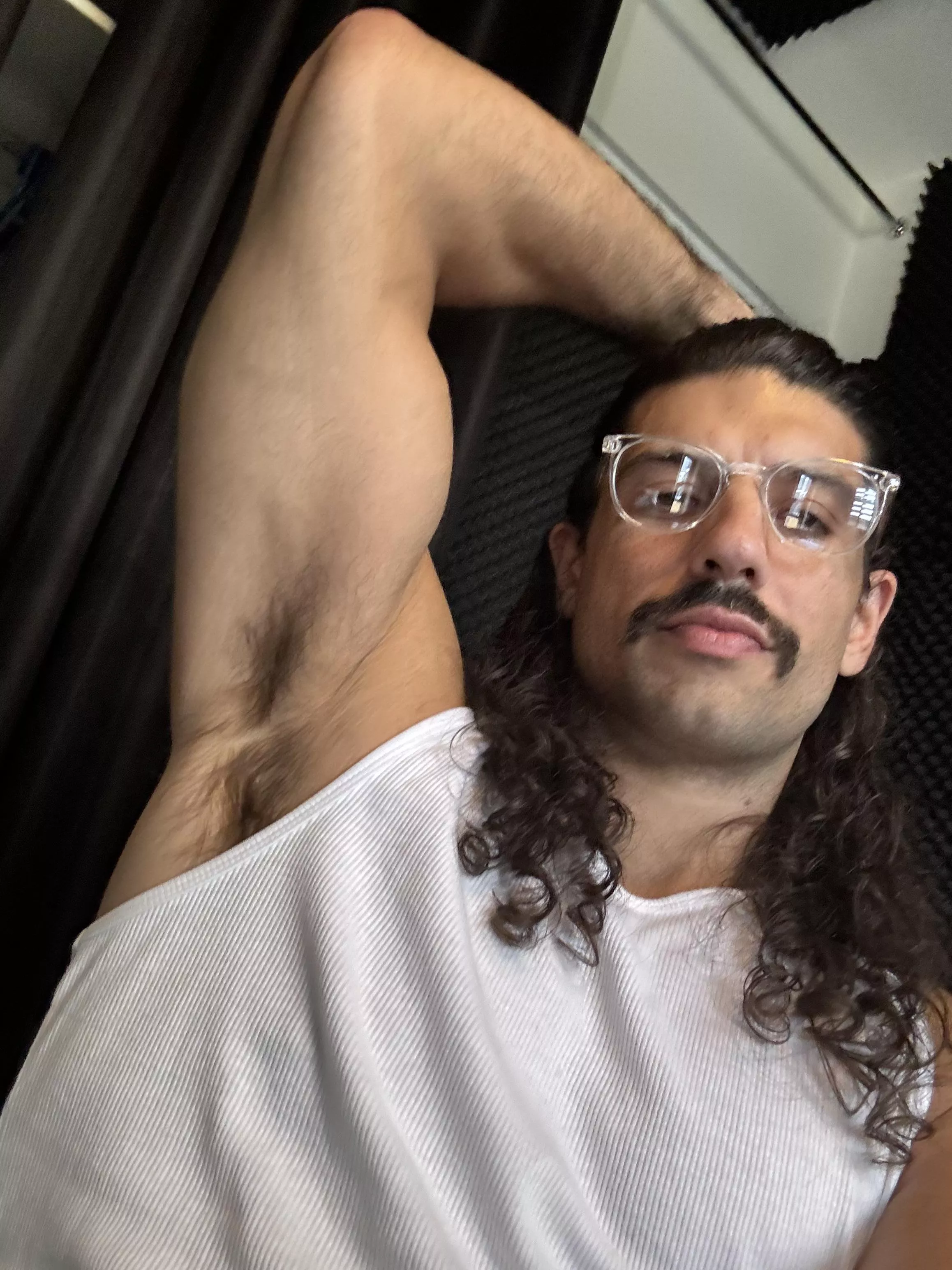 Long hair and pits posted by GreekFabio