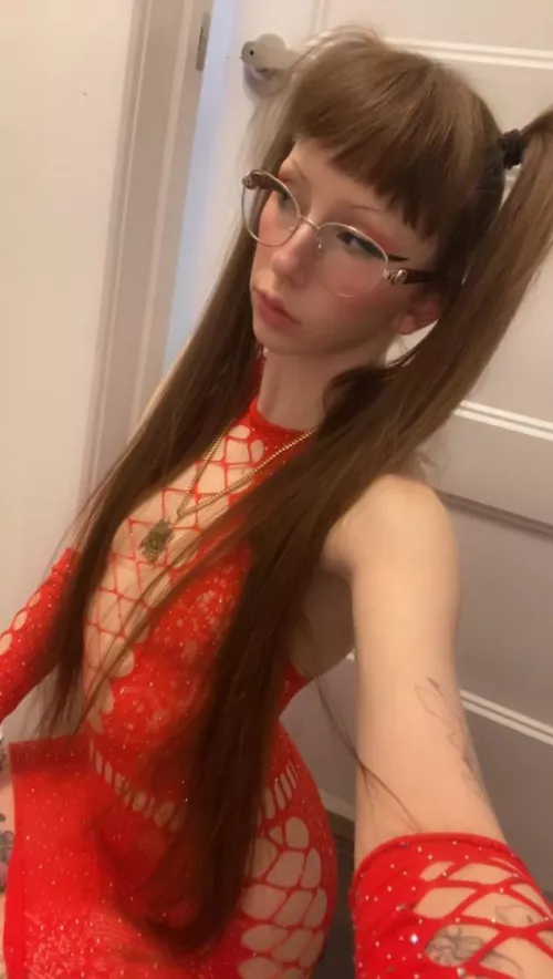 longest pigtails on the smallest girl :3  by y0urbabyd0ll