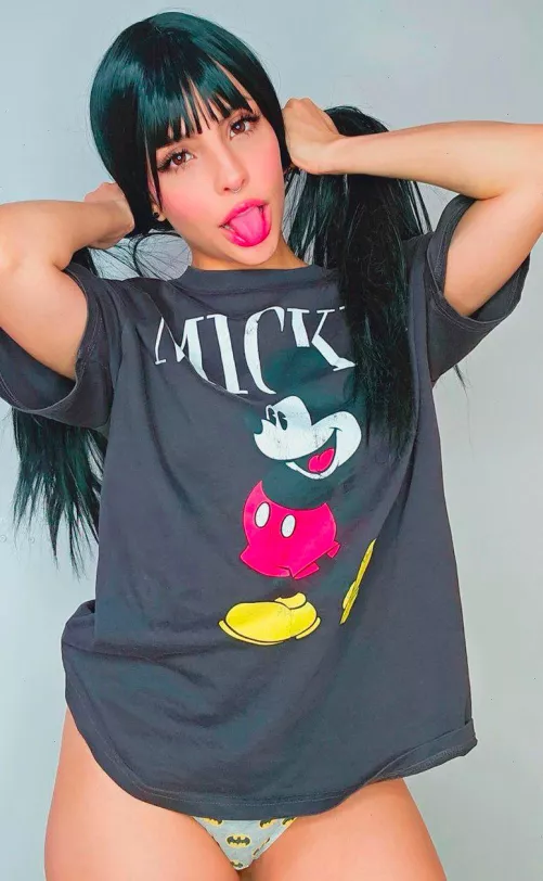 prefer one kiss at a time, but i'm open to negotiations by Ok_Reflection98