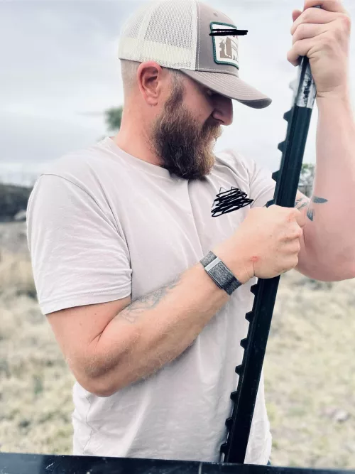 Ranch work builds nice arms by thedude_1942