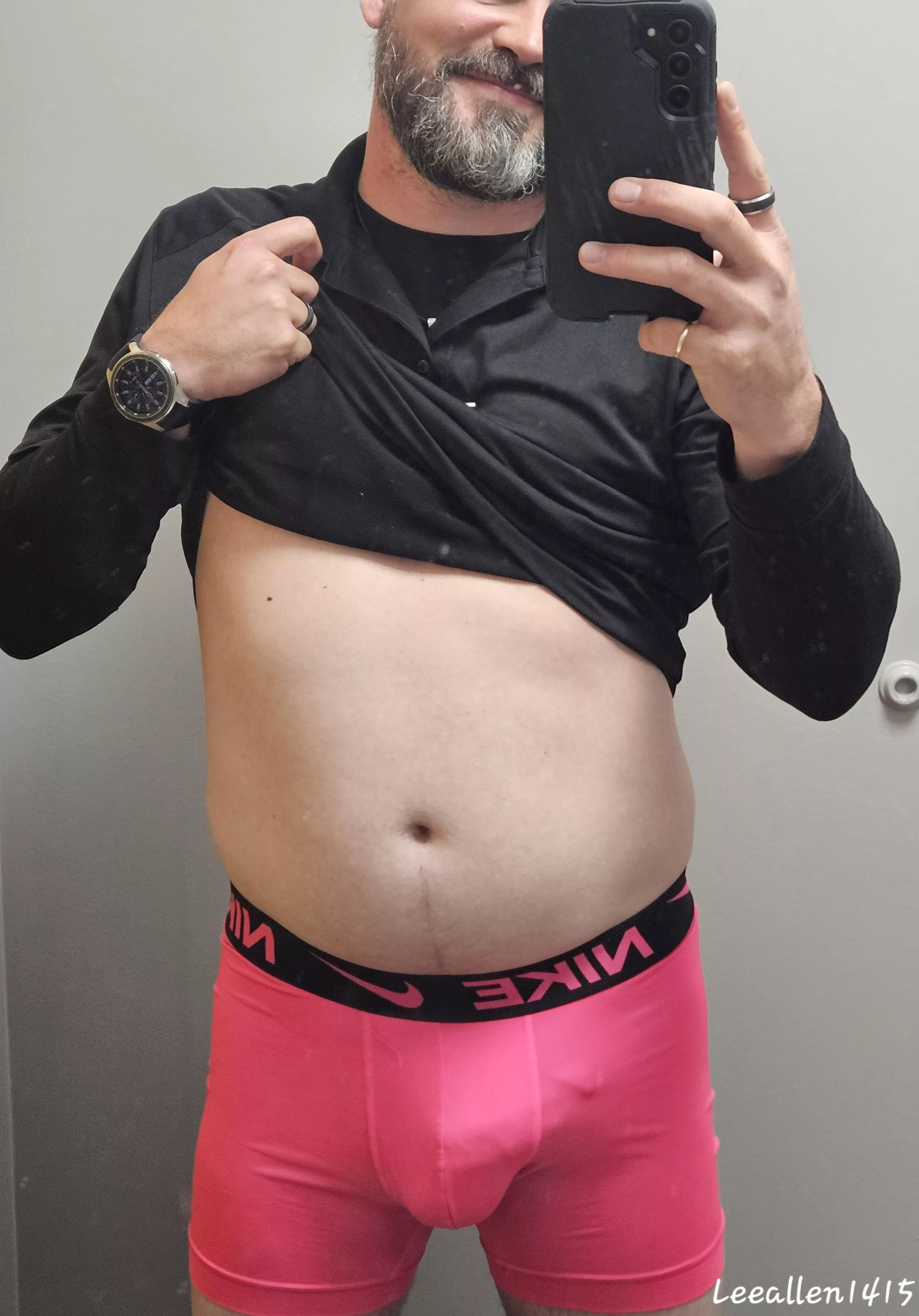 Smile, it's contagious. Sexy too, apparently 😉  posted by LeeAllen1415