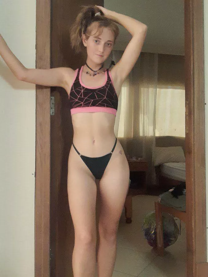 soaking up some good vibes in my favorite bikini F18 posted by Spekopl