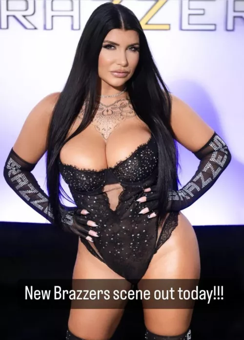 What a comeback scene “Romi ReturnZZ” but if I have to be honest it really feels like Romi Rain never left! She still has that amazing energy, performance and not to forget those remarkable cute giggles 🫶🏻. It’s really a blessing to have this by XXXPORN9