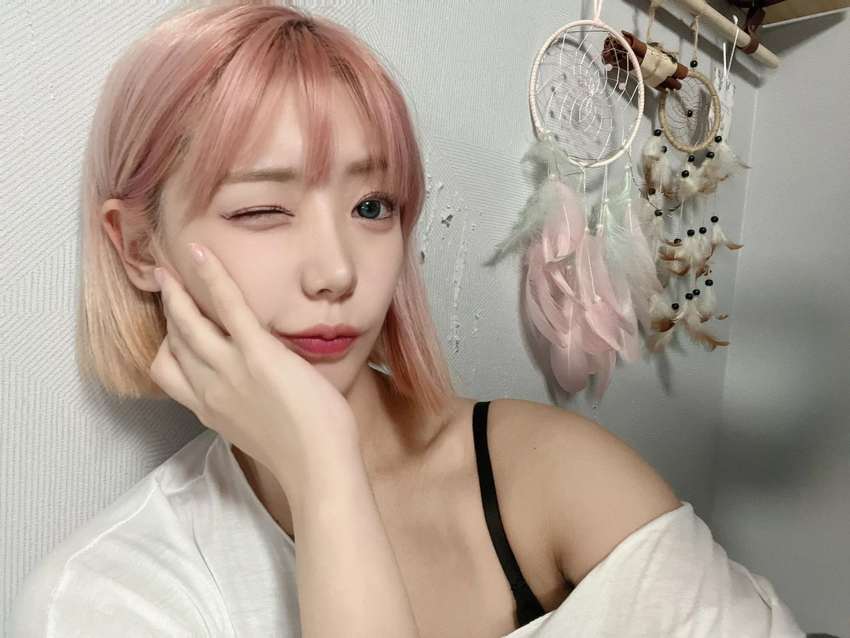 whats your favorite hair color? posted by Minimum-Fisherman142