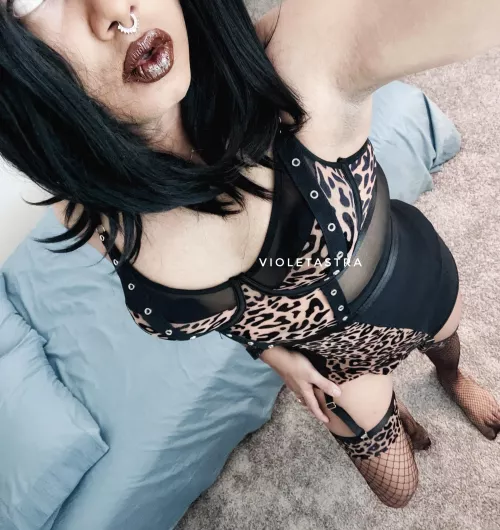 Would you make a 30 year old milf your secret? by violetastra