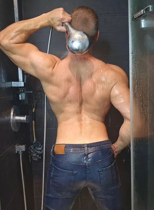 You know where to find the better version 😉📸🔞🍑 by John_fitness91