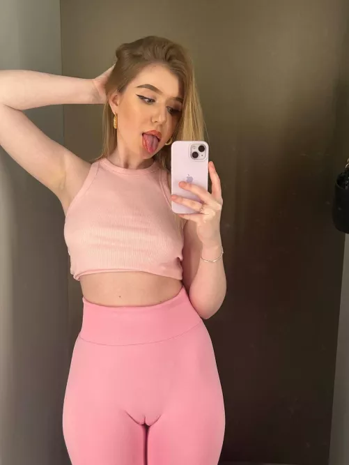 Your face looks comfy. Let me take a seat by GracefulCharm