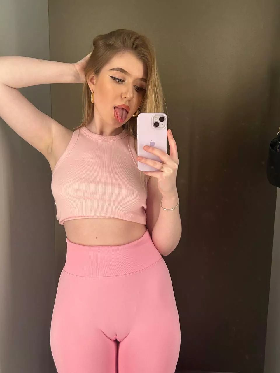 Your face looks comfy. Let me take a seat posted by GracefulCharm