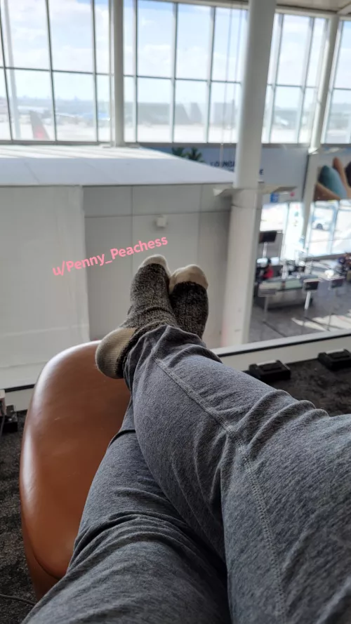 Airport days by Penny_Peachess