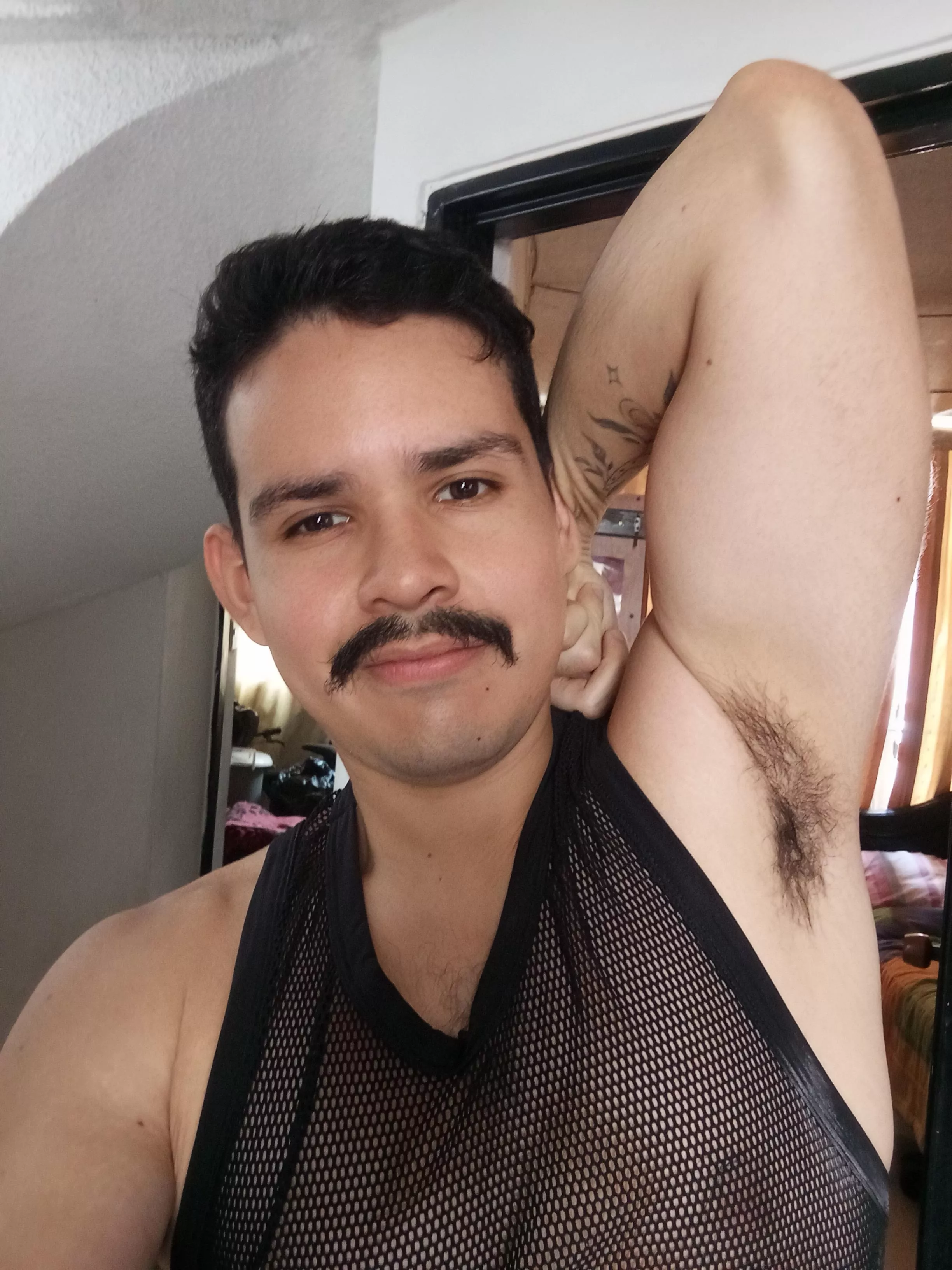 Anyone wanna lick while i jerk off ? posted by sebasmoon