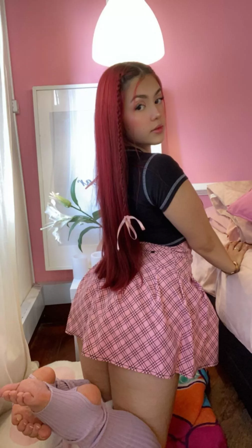 Barefoot or with stockings? posted by Sweetlucy__