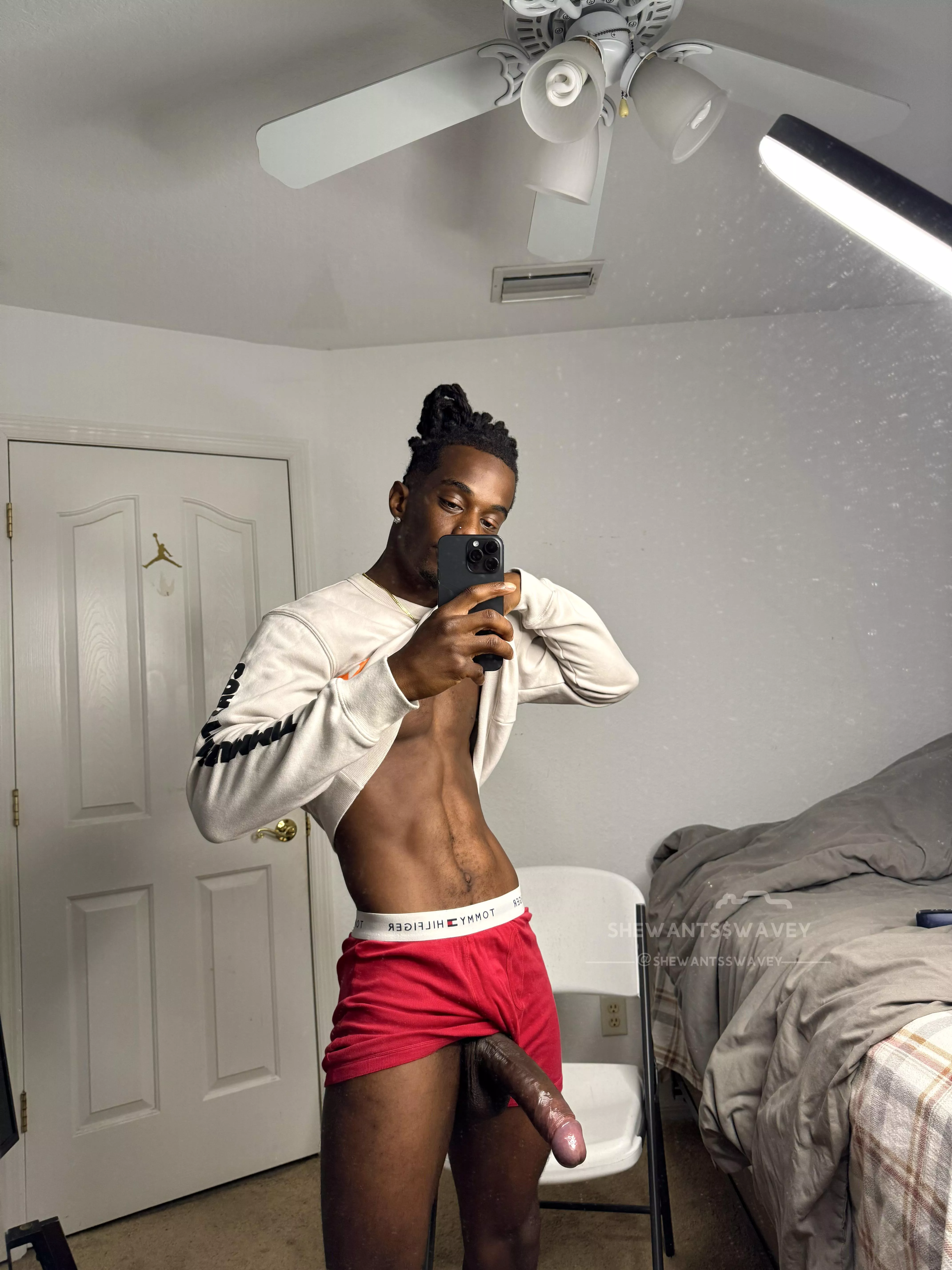 Can I use your throat for a sec? posted by shewantsswavey