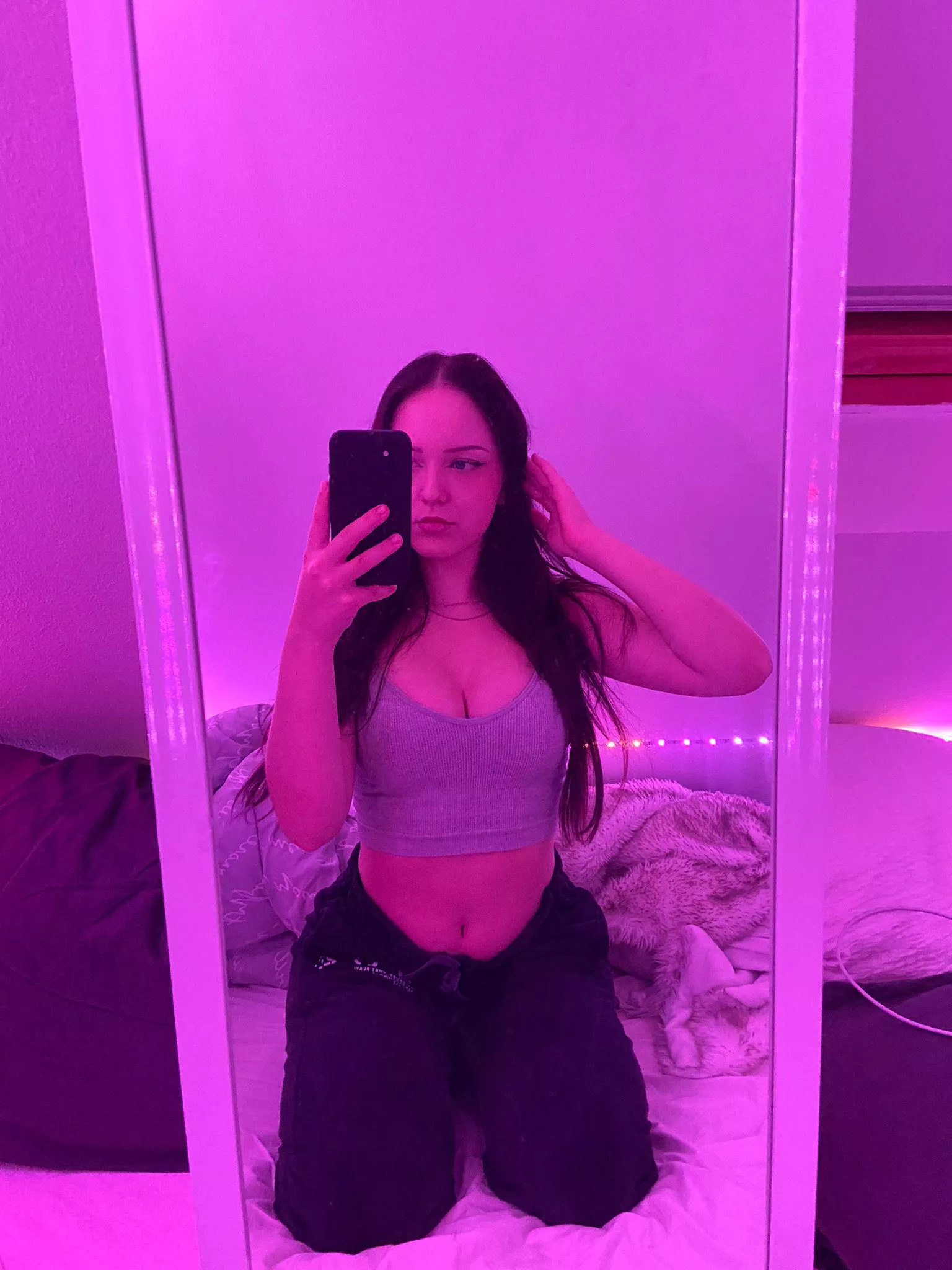 can you please burry yourself between my pussy lips? posted by sable_illustrator