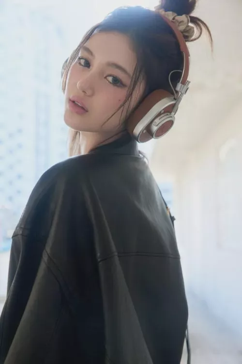 Danielle Marsh by PhysicalFig1381