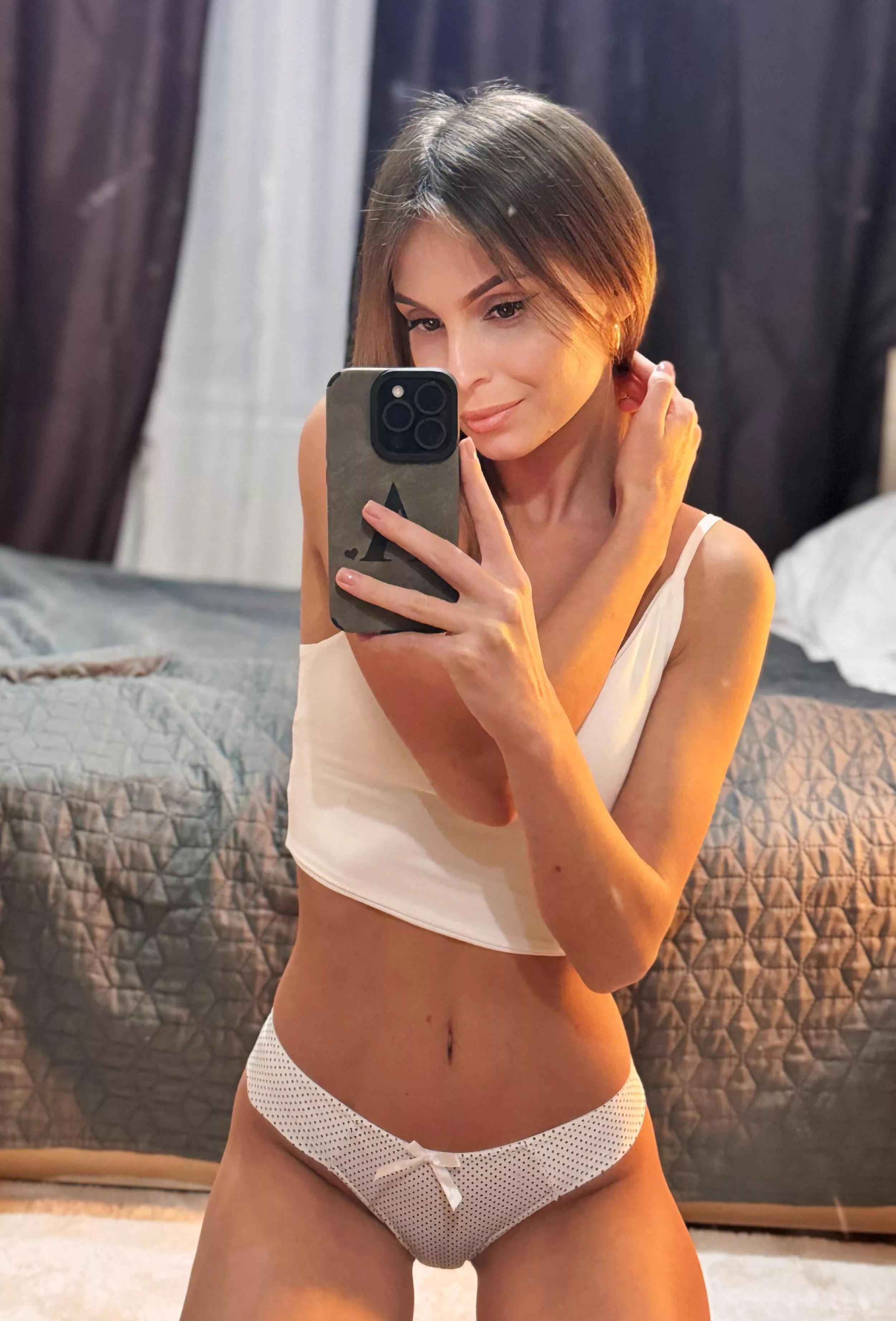 Emma posted by OkBonuss