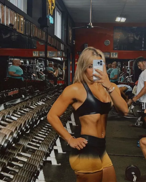 First post on here, how am I looking? by Lara_6237