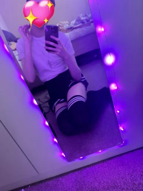 first time showing my fem side :3 by cewealx