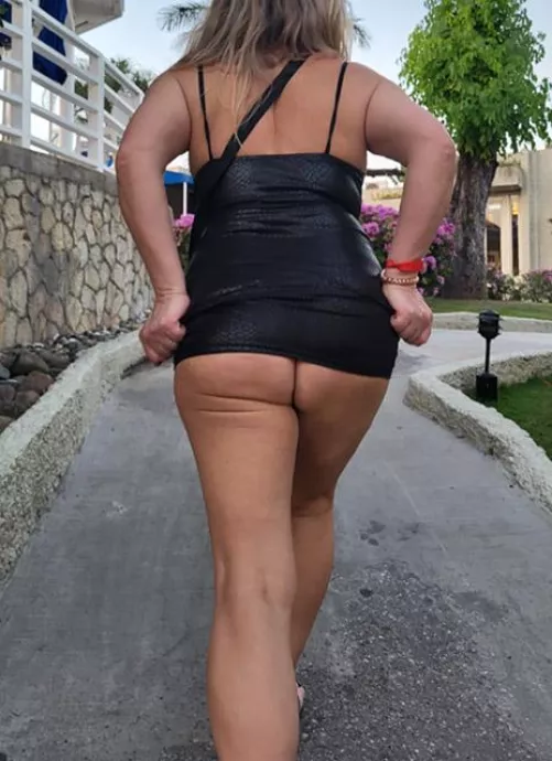 Follow me for dinner by wyckedjasmine