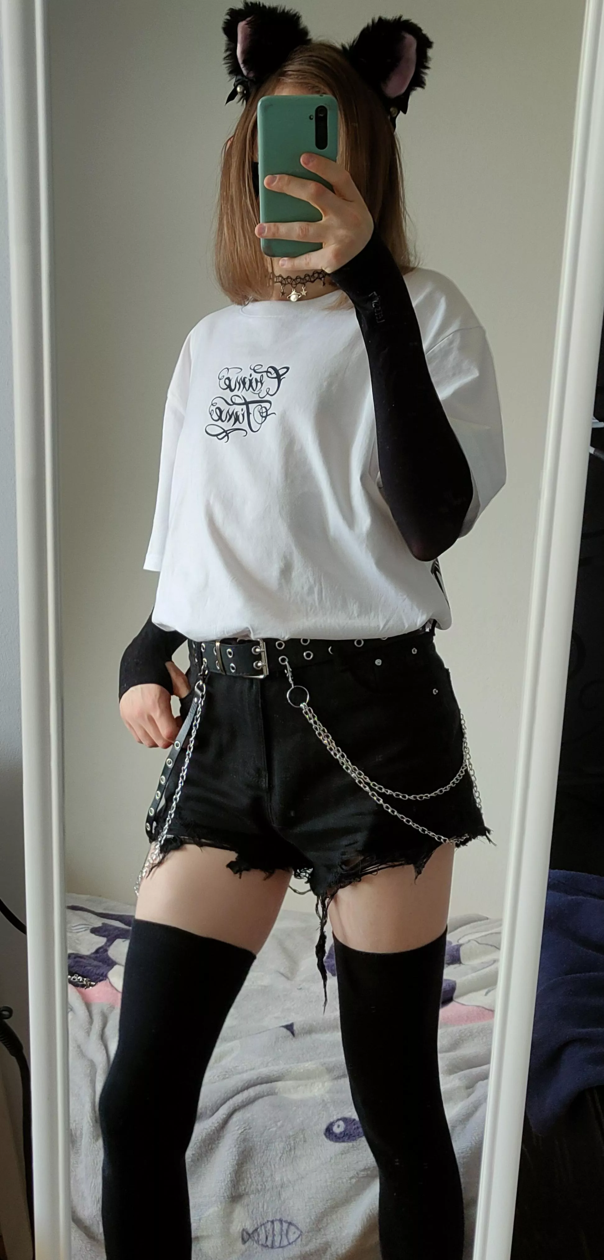 Got some new shorts, love then :3 posted by VixiLi