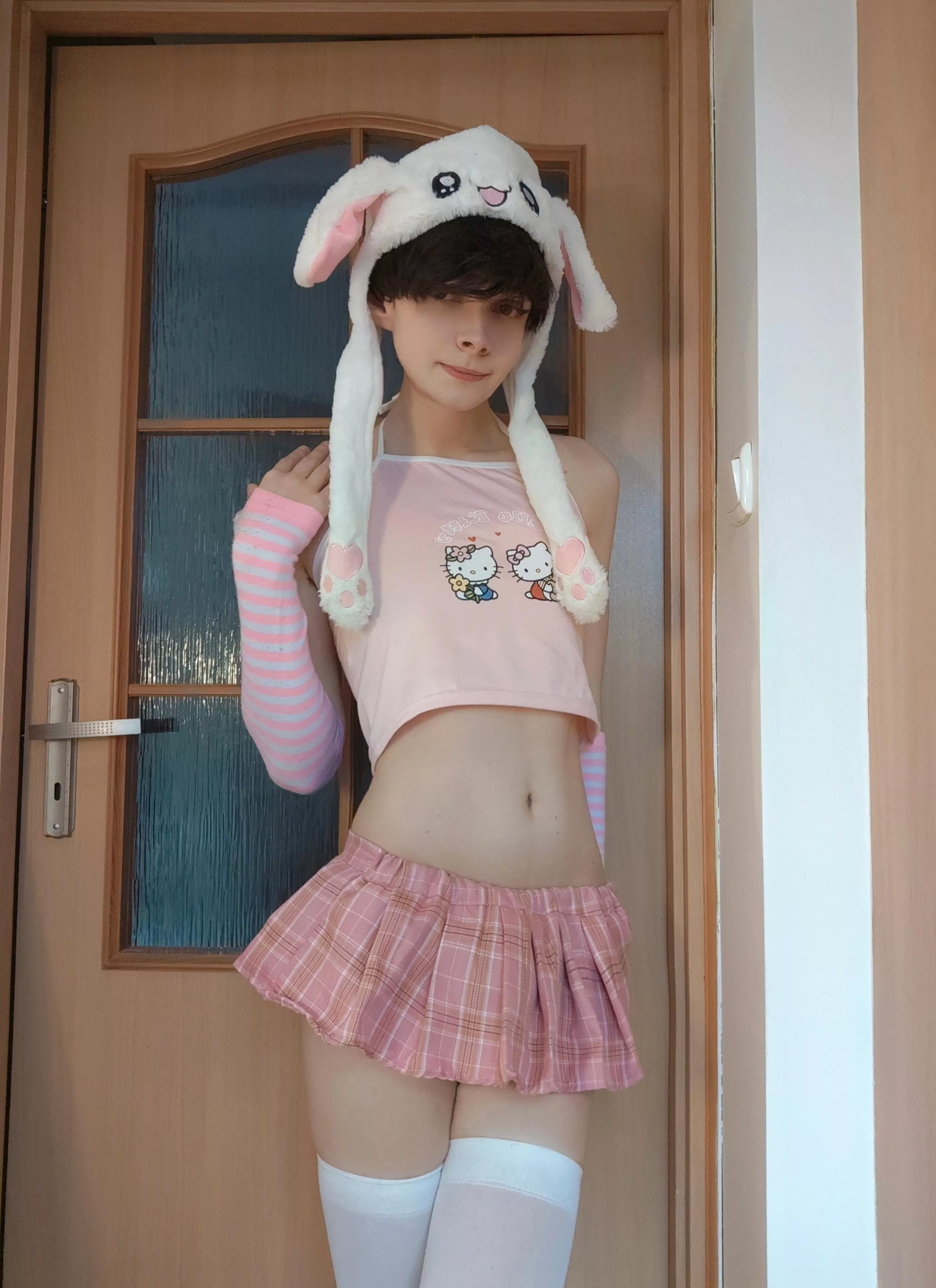 Hi :3 posted by MaxHamster69