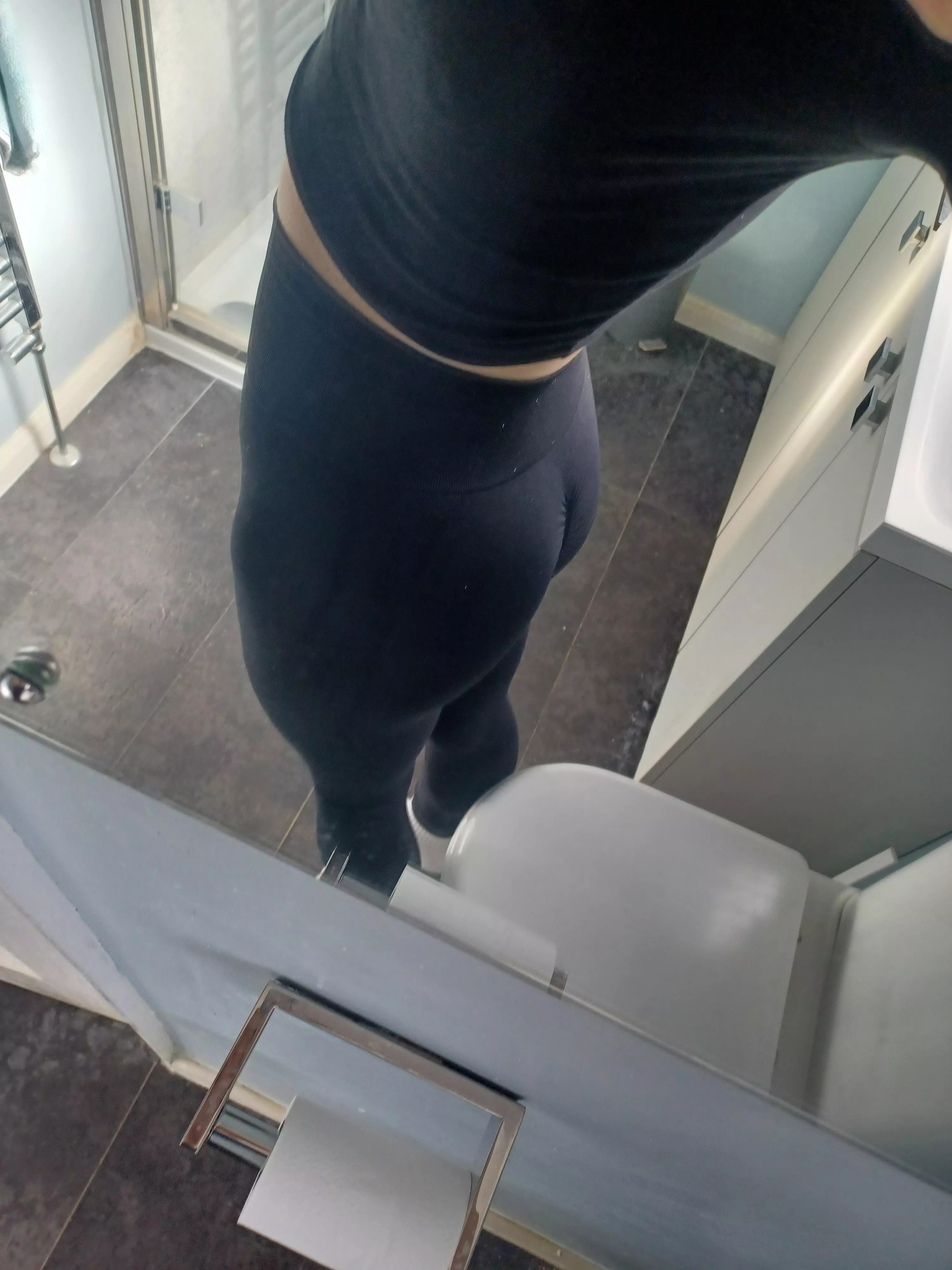 hiii posted by Extreme_Book9949