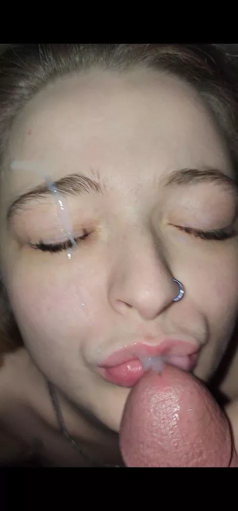 His favorite part is ruining my lashes posted by Babybrat06121