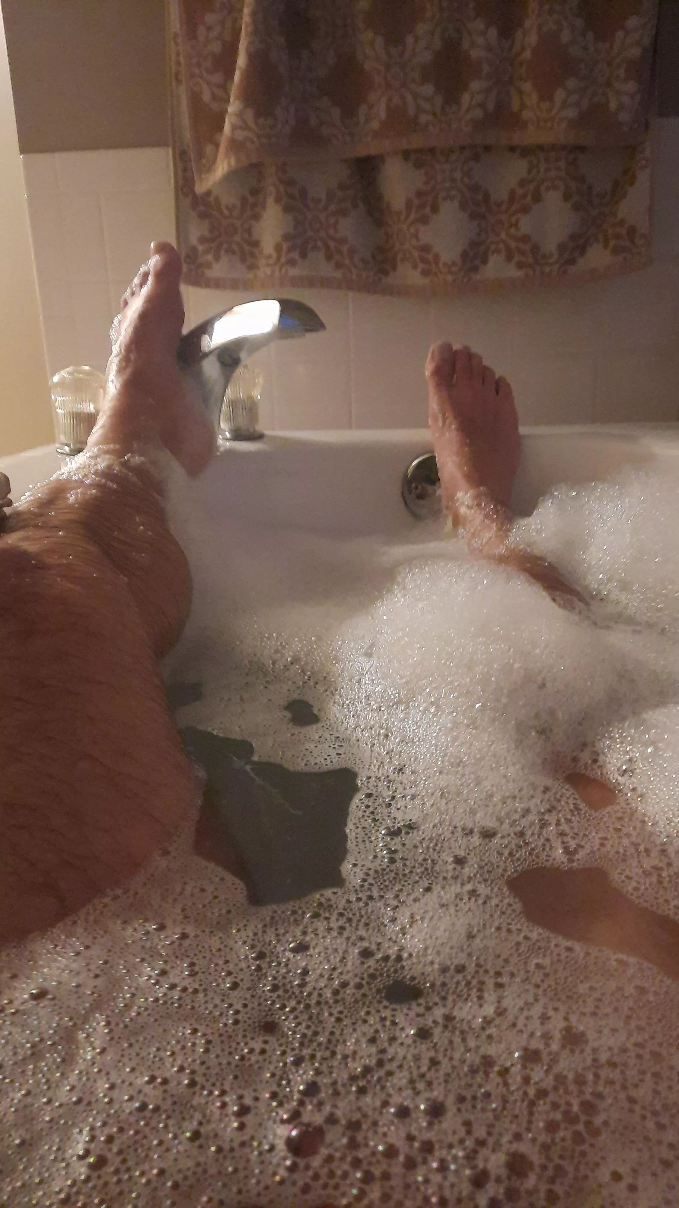 Humpday tubday posted by MyFocusIsU