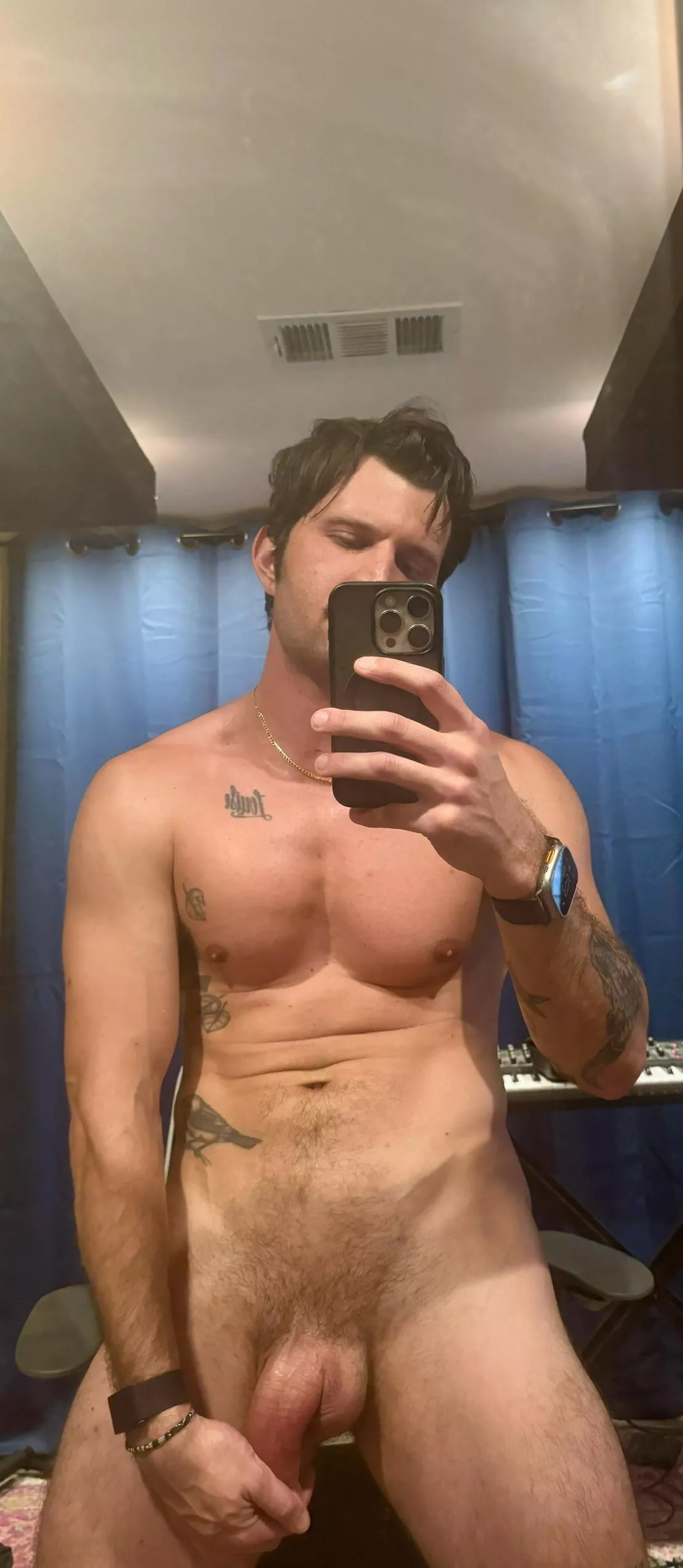 I don’t bite posted by DonkeyDongDoug420