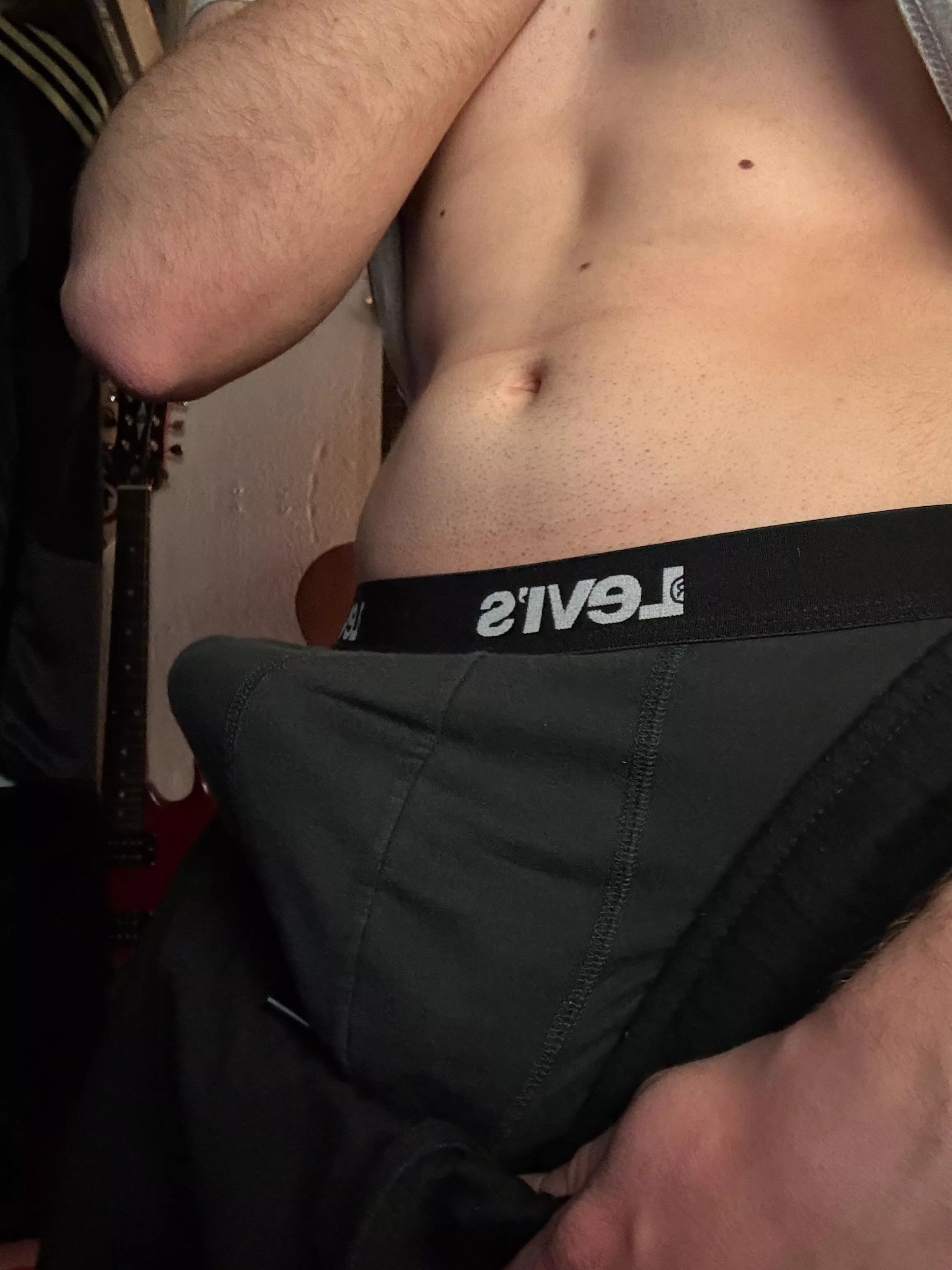 I tried to hide it in school but it’s almost impossible (19) posted by Bleaching_vikingbwc