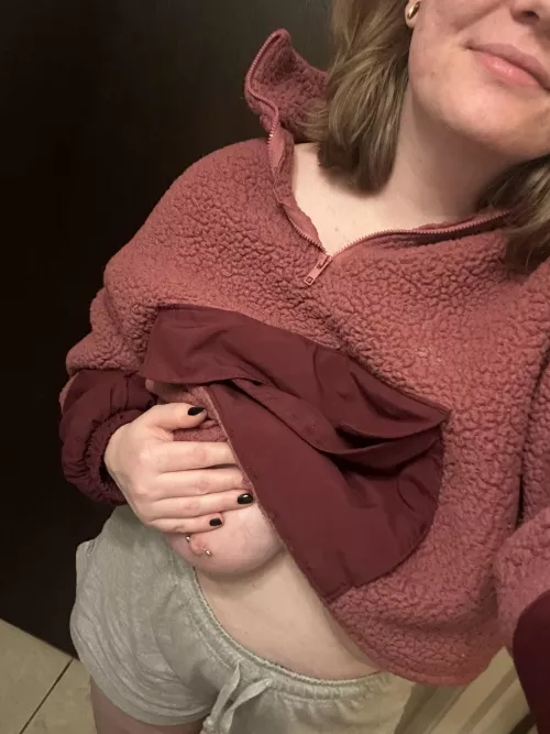 🖤 I wonder what you would do to me? by Adventurousducklings