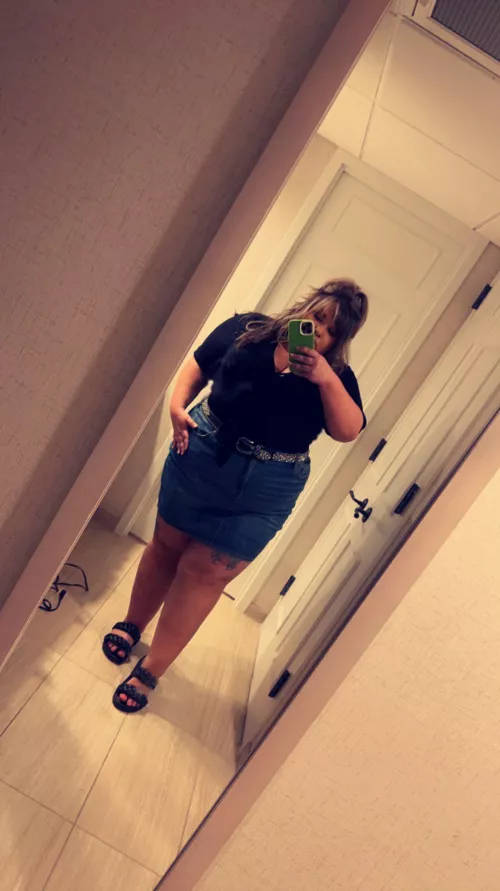 It’s my fridayyyy ✨ by pUckbUnny00