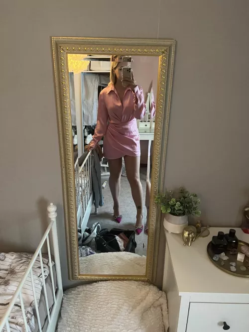 Love the pink  by Lusty-Lotus