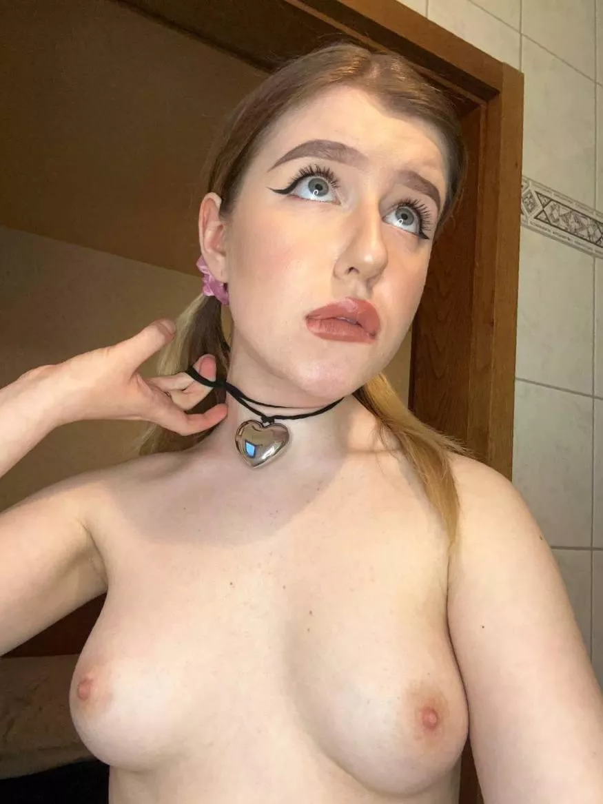 My love for the collar is too much, especially when it chokes me so much posted by GracefulCharm