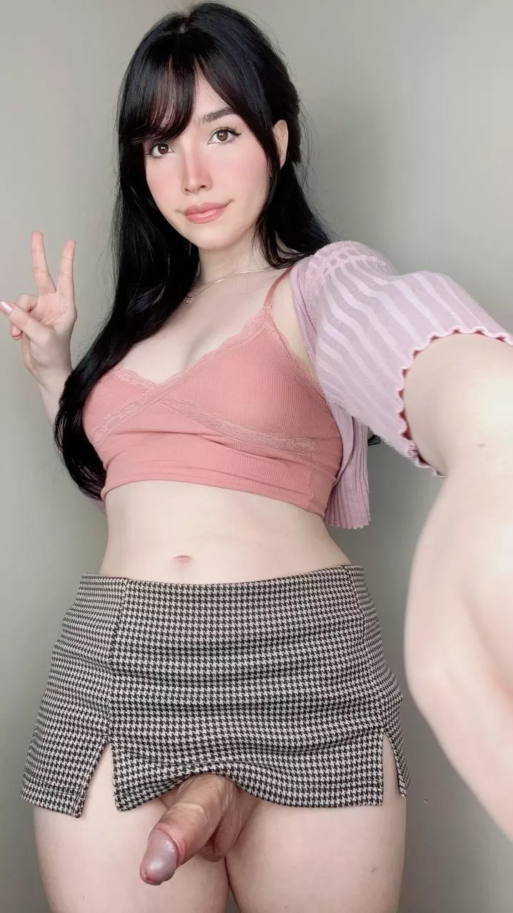 My wood needs some special attention, care to lend a hand... or a mouth? 😉 posted by ArianaAngelsxo