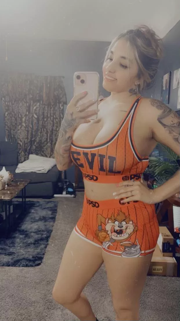 My workout outfit lookin cute though  posted by MarieLuvzYa