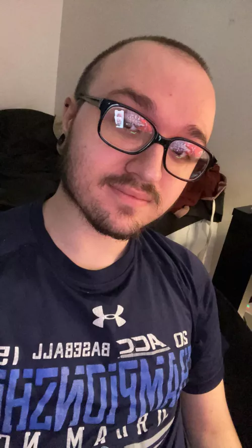 Need friends! by ItalianGaymer1998