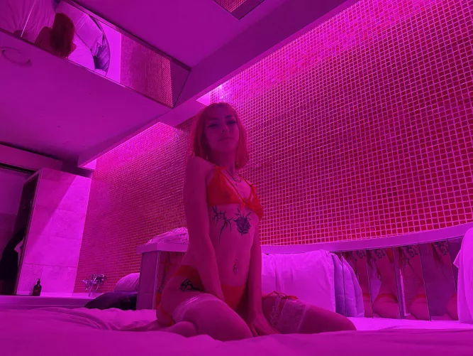 pink is my favourite color by Ishannamae