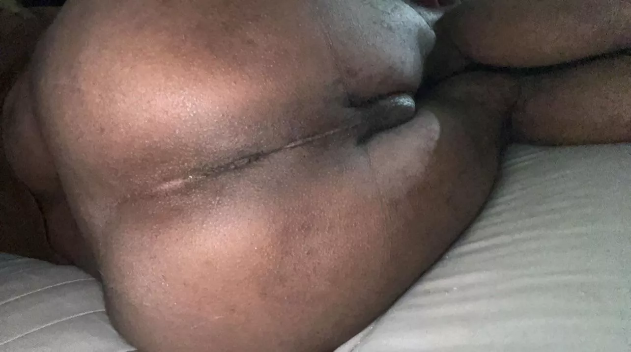 Someone I used to babysit, who is now grown has an On*lyF*ns. I feel so dirty but I wanna join it and show him my bussy 🙈 posted by Local_Ad_3390