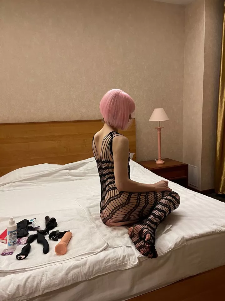 This is my first time. Please be gentle🥺 posted by NicoleStampede