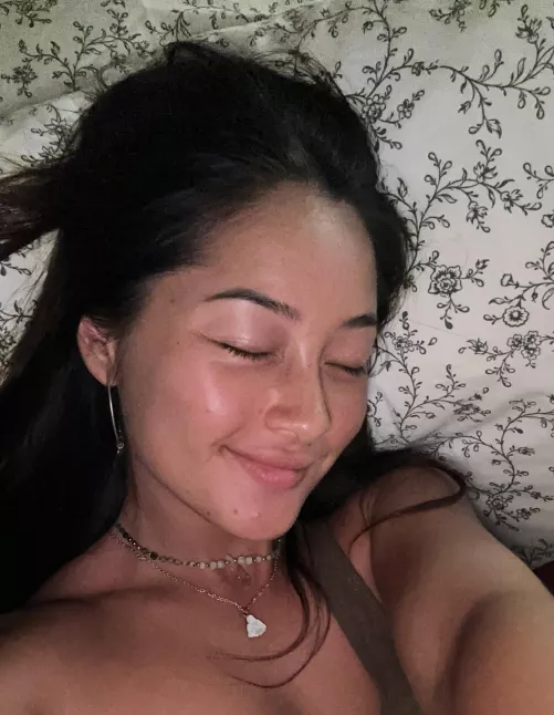 Vietnamese and German by goddesslivbad