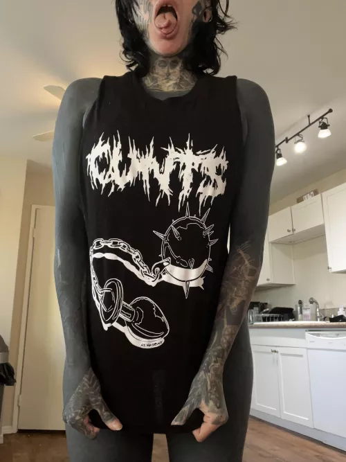 Who’s gonna be my next throne? 👑 by fleshcakez