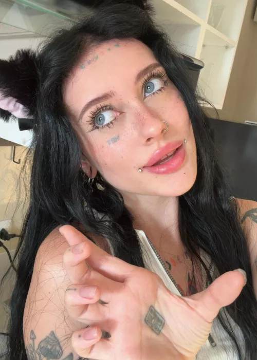 you'd like to hear how sweet my meow is, wouldn't you by SeductiveHottie