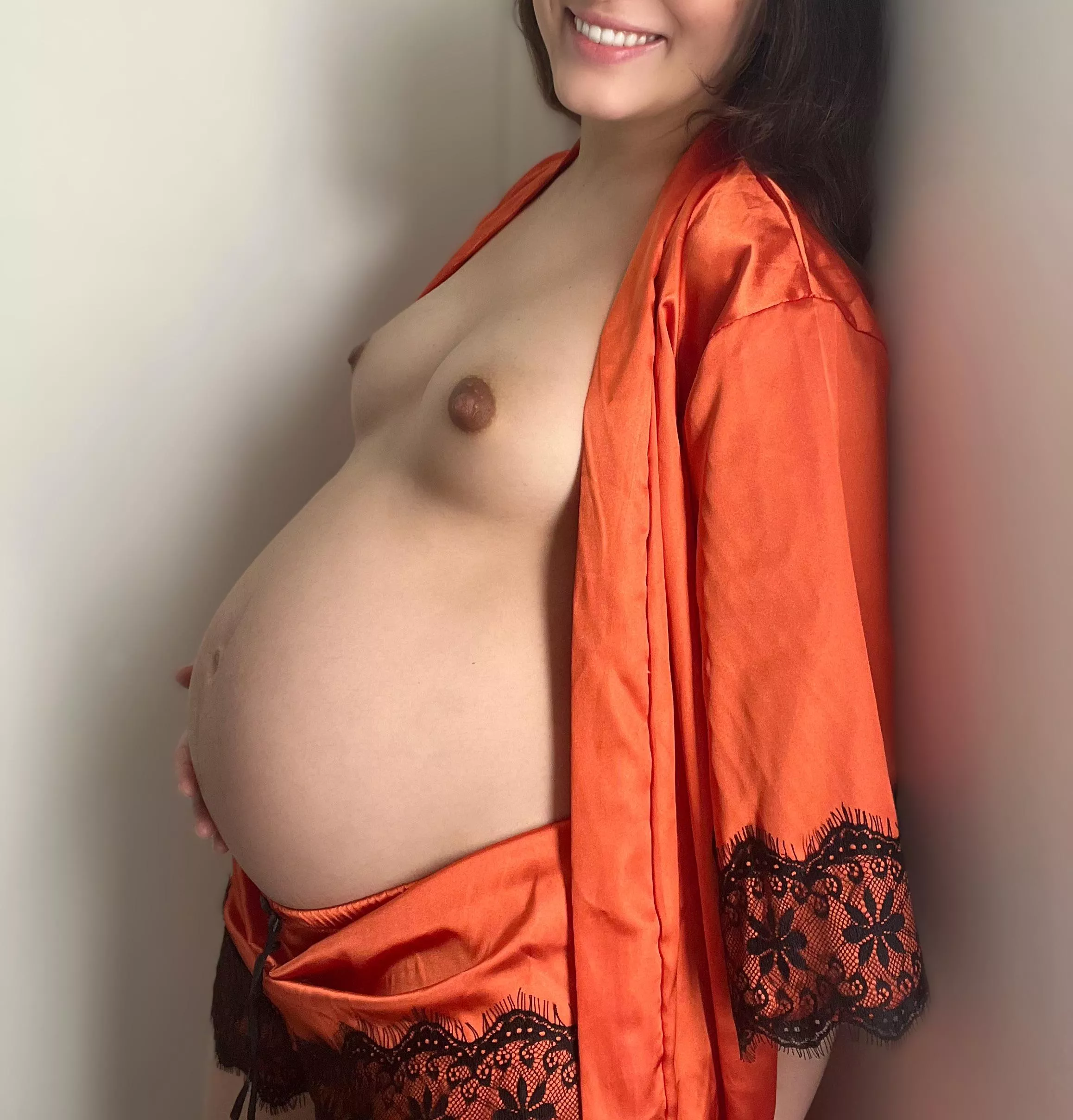 Your tiny pregnant girlfriend 🥰❤️ posted by littlelaceyx