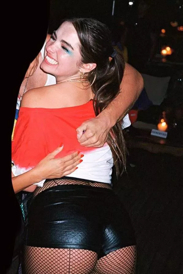 Addison Rae posted by goooodstufff